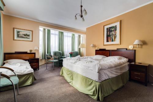 Villa Plaza – Warsaw, NY