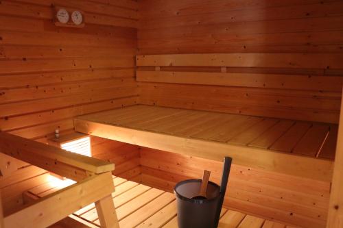 浴室, Simon tupa Kauhajoki in 考哈約基