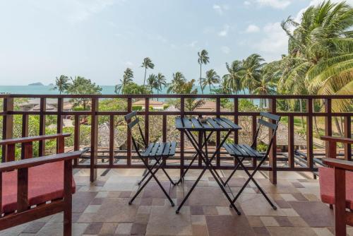 バルコニー/テラス, ザ サンセット ビーチ リゾート アンド スパ タリンガム (The Sunset Beach Resort & Spa Taling Ngam) in タリンガム