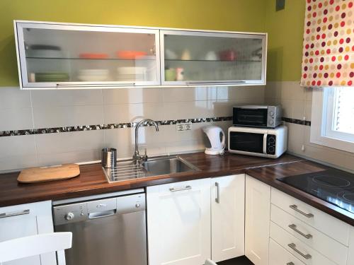 Apartamento Holidays on the Beach - image 2