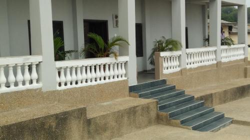 مدخل, Rans Hill Lodge in Cape Coast