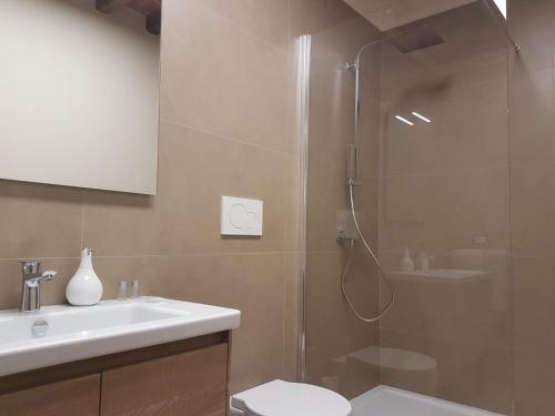 La Collina - image 14
