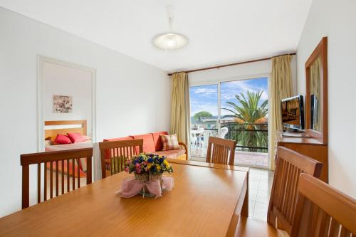 Apartamentos Costa Brava (Calella de Palafrugell) - Rumbo