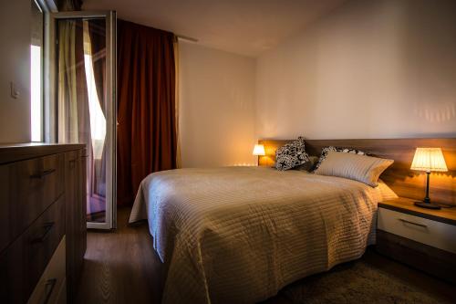 Top Trio Residence - image 3