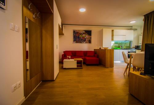 Top Trio Residence - image 6