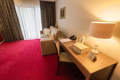 Romantic Suite with Spa access