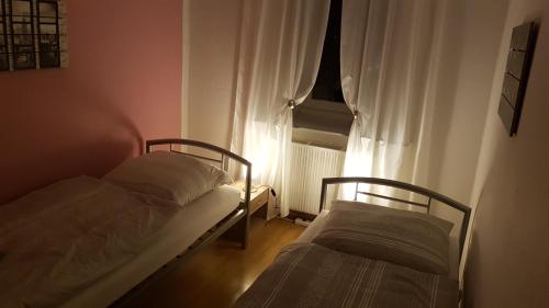 Central Apartment Krefeld Room Type - Three-Bedroom Apartment Central Apartment Krefeld Room Type - Three-Bedroom Apartment