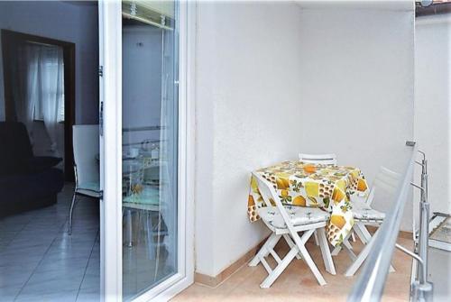 Apartments with a parking space Vodice - 14798 Vodice