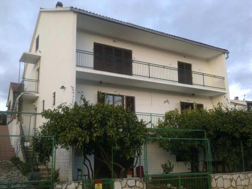  Twin Room Stari Grad 14888a in Stari Grad