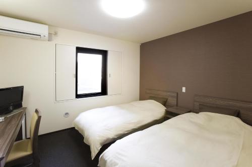 Twin Room - Non-Smoking