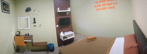 Aira Hotel