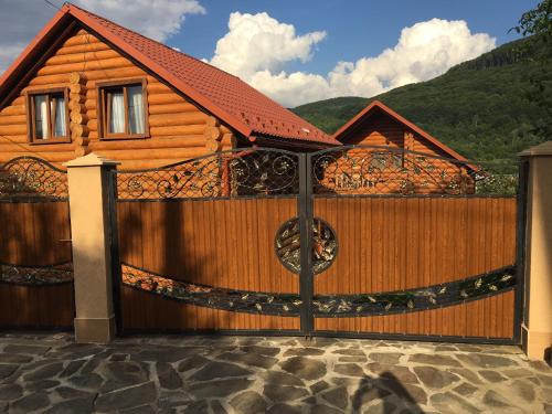 Smerekovyi Dvir - image 7
