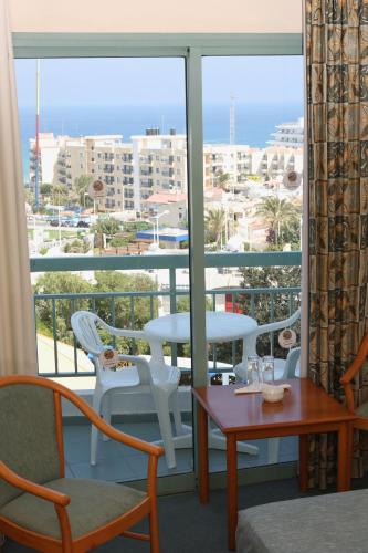 Antigoni Hotel Antigoni Hotel is a popular choice amongst travelers in Protaras, whether exploring or just passing through. The hotel offers a high standard of service and amenities to suit the individual needs of a