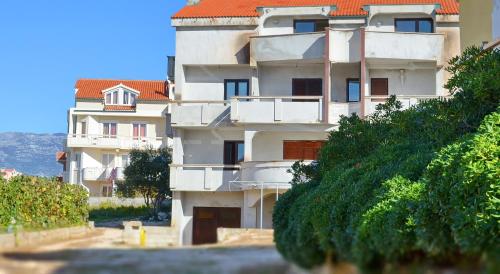 Apartments Summersong 3