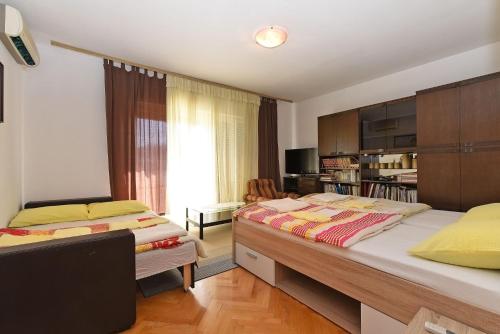 Apartments Josip 74 - image 7