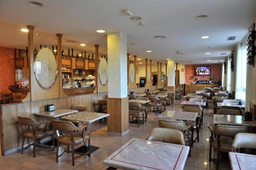 Hotel Lozano - image 11