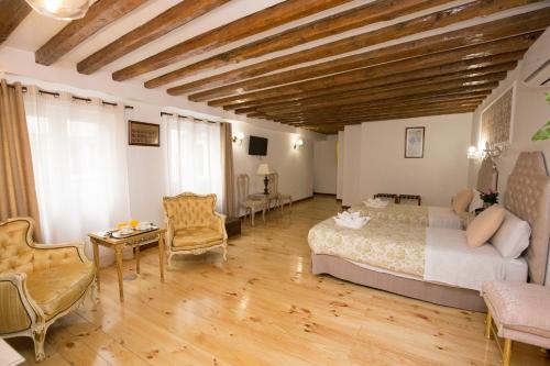 Habitación Doble Interior - 2 camas Hostal Central Palace Madrid 10