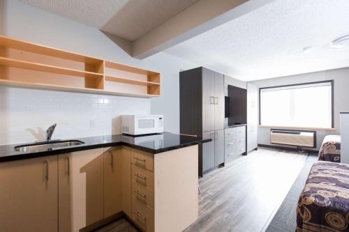 Konyha, Residence & Conference Centre - Kitchener-Waterloo in Kitchener (Ontario)