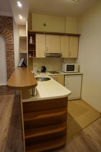 Old City Apartments - image 4