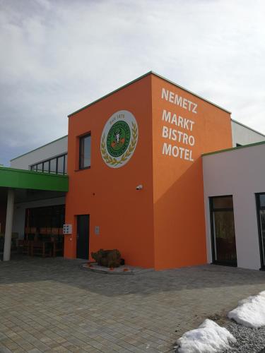 Nemetz-Motel - image 10