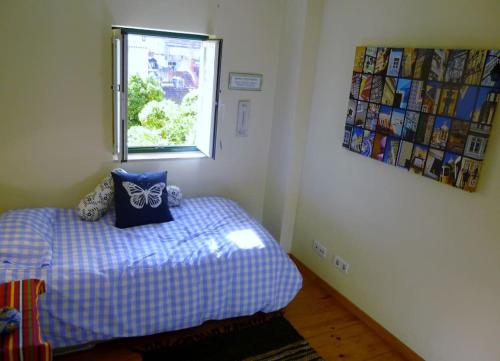 Charm & great location! Duplex. Auto check-in