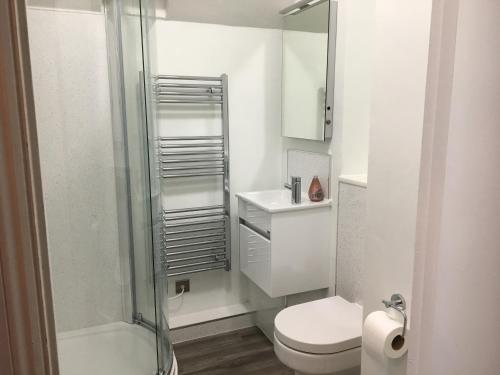 Avon Guesthouse - image 10