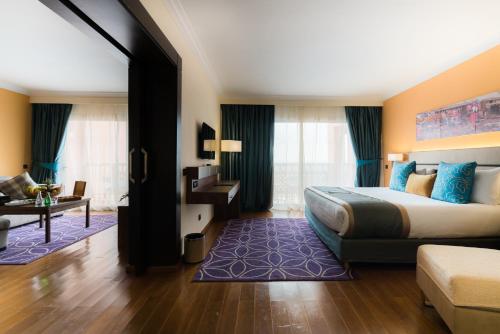 Savoy Le Grand Hotel Room Type - Prestige Suite Jaccuzi Two Double Rooms With Pool View