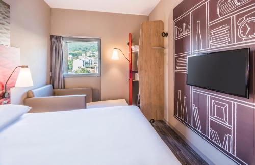 Hotel Ibis Cali Granada