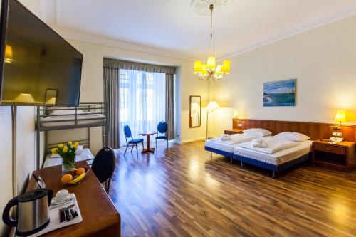 room detail thumbnail 0