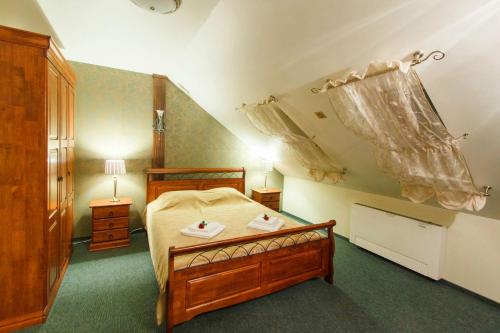 1 queen bed
