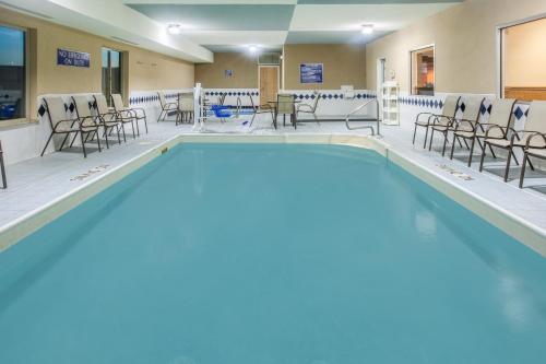 Baymont by Wyndham South Haven - image 7
