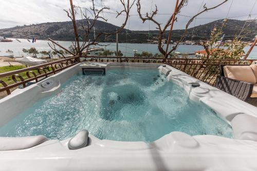 Apartments Mate - Location saisonnière - Vinišće