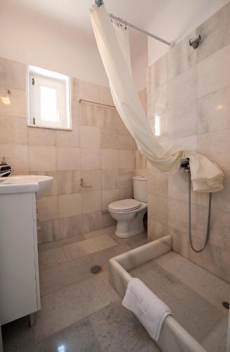  White Cliff Villas in Naoussa