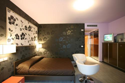 1 queen bed