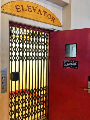 Pismo Beach Hotel - image 3
