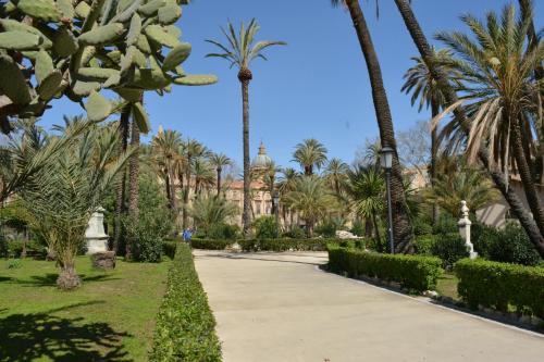 Valuan Luxury Home