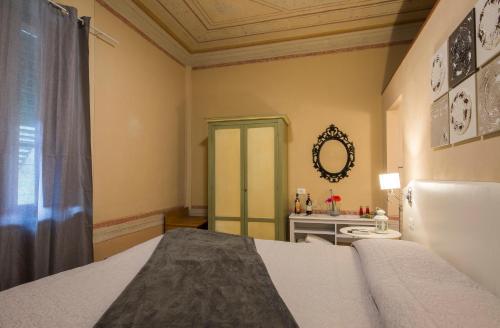 Budget Double Room image 3