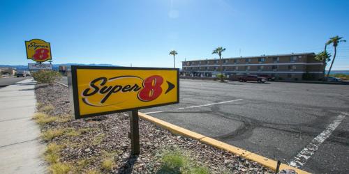 Super 8 By Wyndham Lake Havasu City