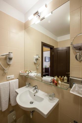 Park-Hotel Kidev - image 4