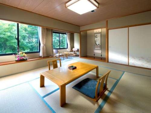 Japanese-Style Room