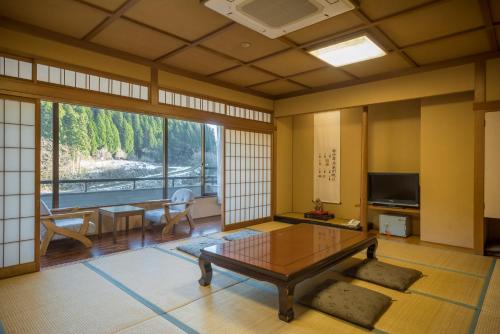 Miyajimaonsen Takinoso Takaoka