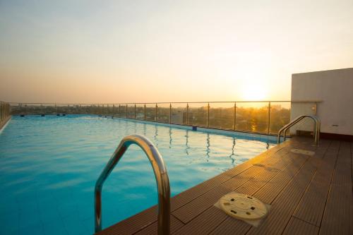 Swimming pool, Shalom Residence Nawala in Nawala Area
