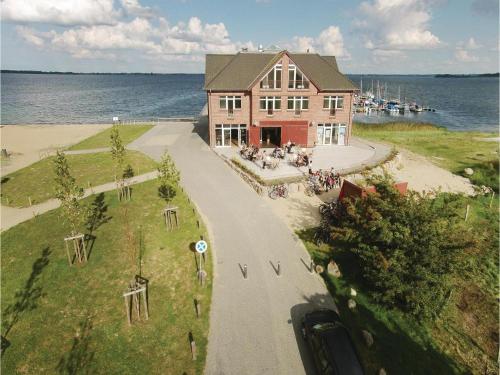 Two-Bedroom Holiday Home in Hohen Wieschendorf - image 6