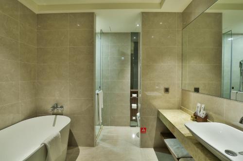 133975565 Hotel Intrendy