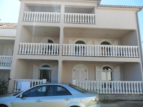  Apartmani Tomičić, Ferienwohnung in Malinska