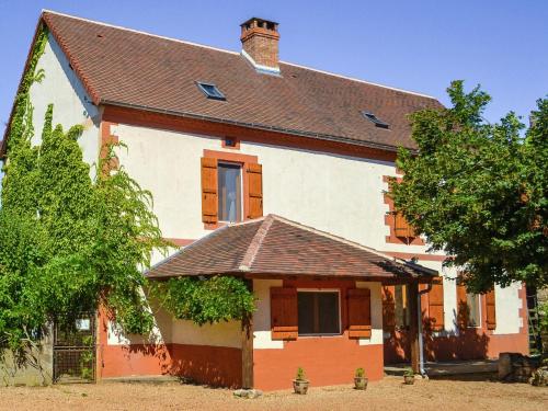 Modern Holiday Home in Aquitaine with private garden gîte à louer Fonvielle