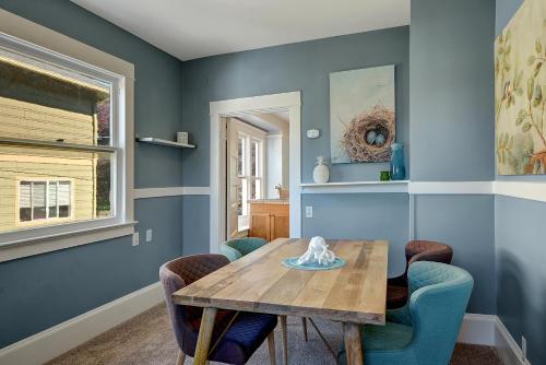 Queen Anne Bungalow - Two Bedroom Home Seattle (WA)