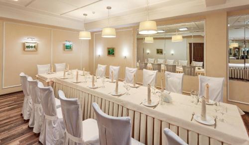 Yarhotel Centre - image 3