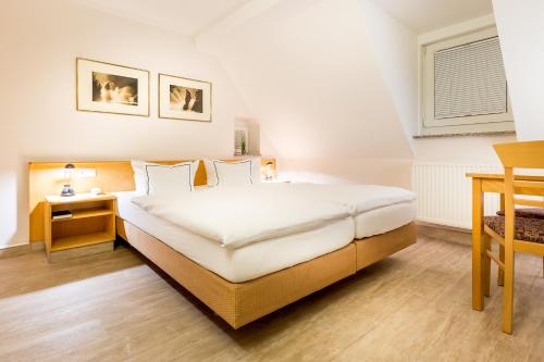 Hotel am Rokokogarten - image 3