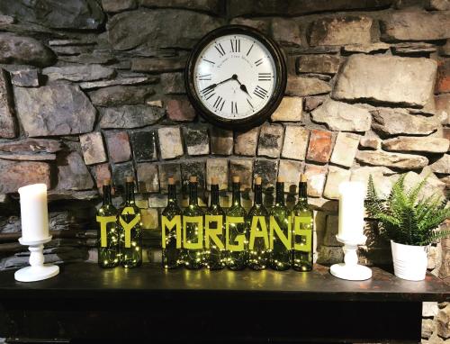 Ty Morgan's - image 7